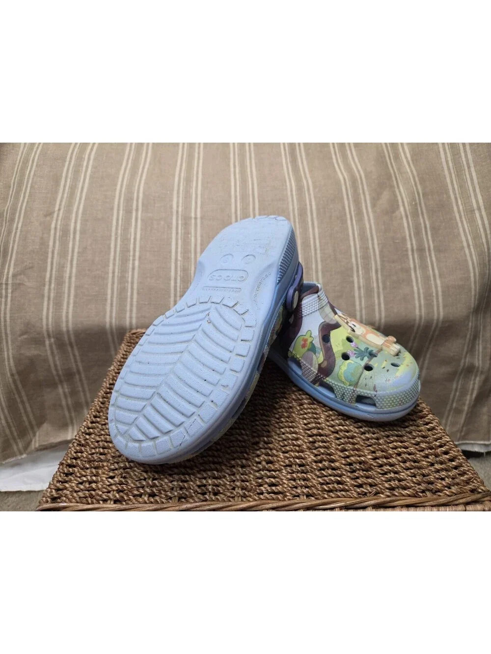 Crocs Unisex-Adult Bluey Classic Clogs Mens 6/Womens 8